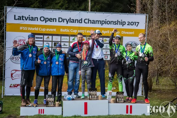 RaceDog Latvia komanda 3.vietā (Raimonds Kleinbergs, Ginta Kleinberga, Ieva Spruzeniece)